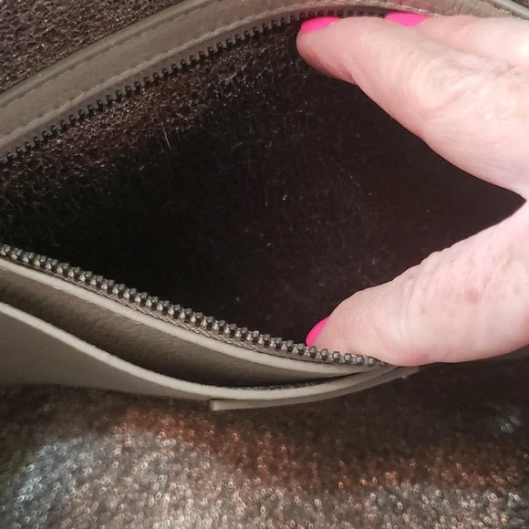 BOTKIER HTF Rare Skull and Crossbones Tote - Picture 6 of 14